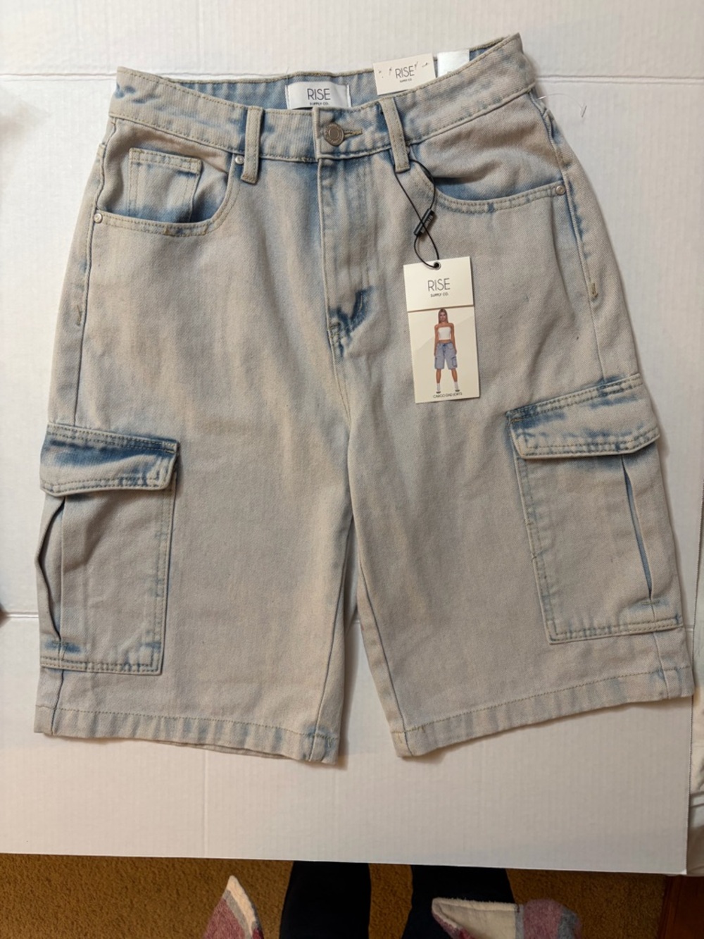 Rise Supply Co Acid Wash Cargo Dad Jorts Womens Size 5 NWT Baggy Blue Denim